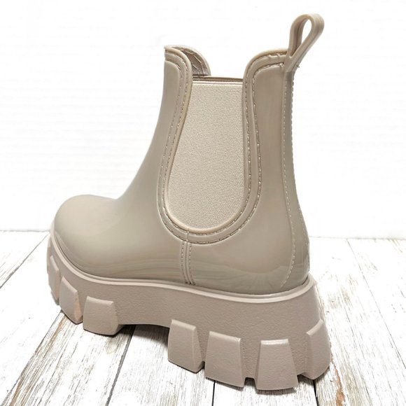 New Beige Patent Chelsea Platform Rain Boots Ankle Booties - Picture 3 of 4